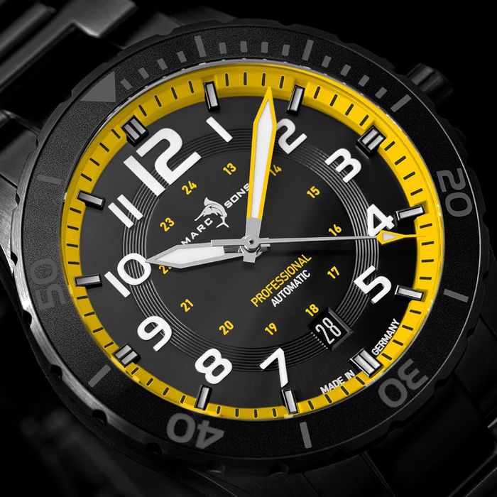 Yellow Black Ceramic DLC - 42,5mm