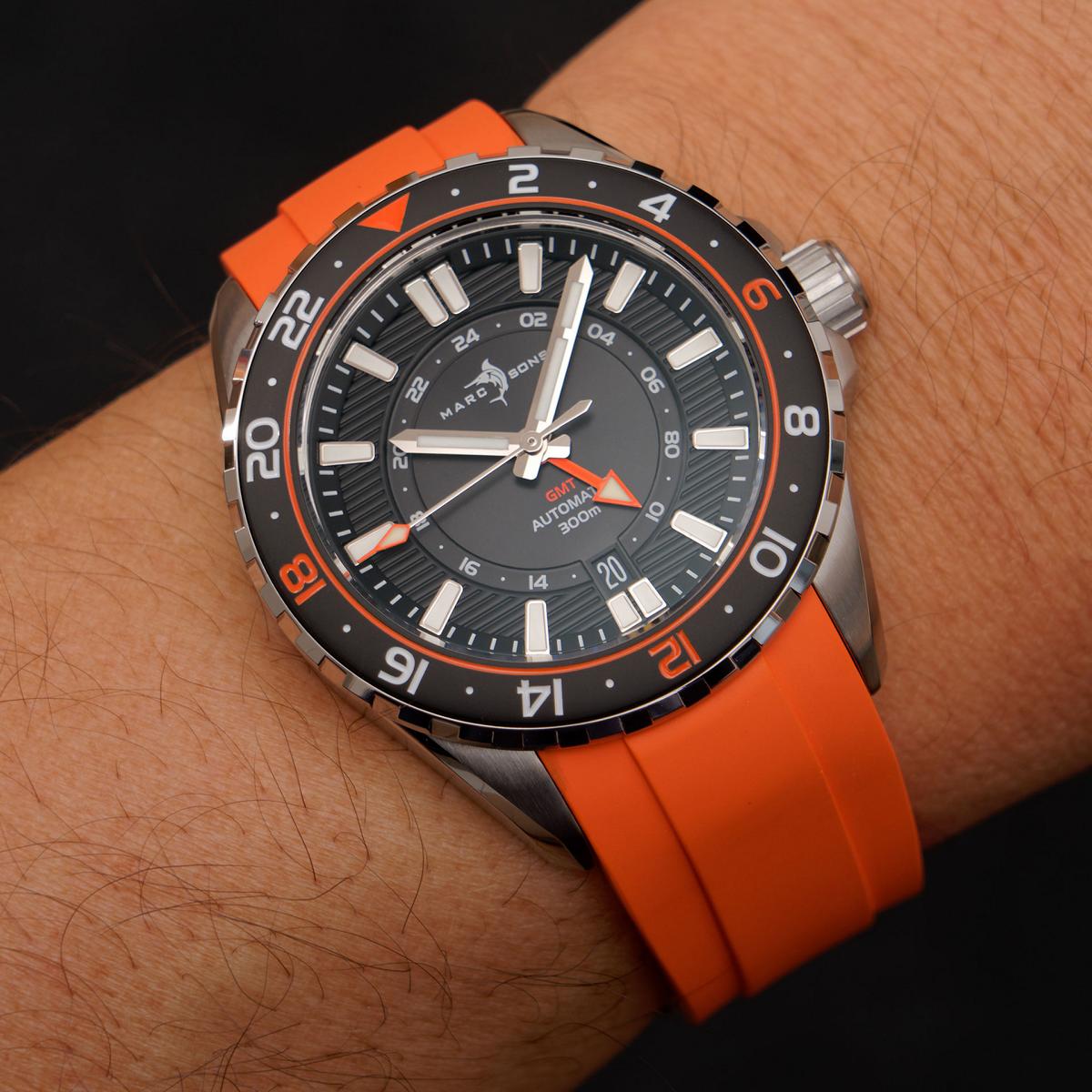 GMT II - 43,0 mm